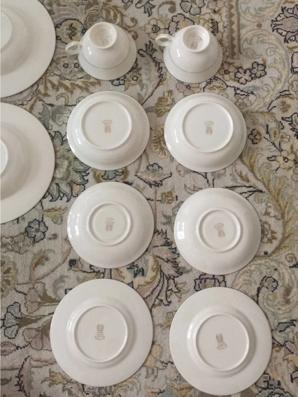 Lenox Flourish Vintage Gold Beige China Two Serving Set 14 Piece plates